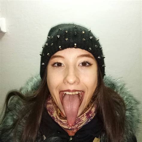 my tongue rlly b so long tho longtonguecheck fyp GreekFreakOut colorcustomizer. . Long tongue instagram
